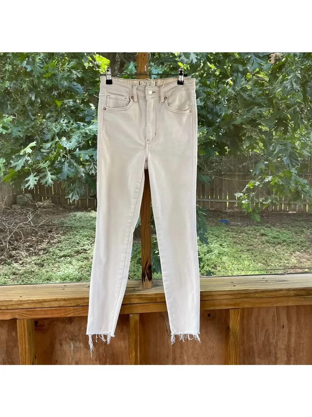 Free People Women's High Rise Skinny Jeans Ivory Size 27